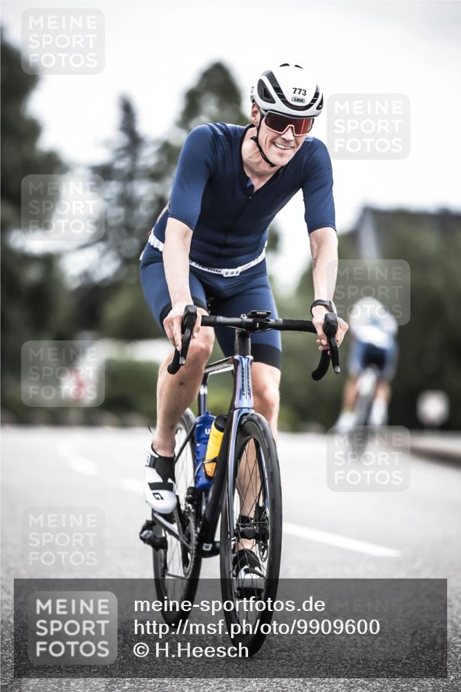 21.06.2026 - 29. Vierlanden-Triathlon H.Heesch http://msf.ph/oto/9909600 21.06.2026 11:54:47 Radfahren 766, 773, 901 meine-sportfotos.de