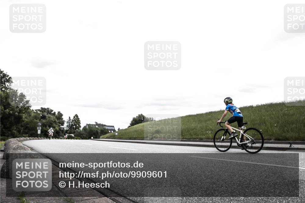 21.06.2026 - 29. Vierlanden-Triathlon H.Heesch http://msf.ph/oto/9909601 21.06.2026 14:59:36 Radfahren 1315 meine-sportfotos.de