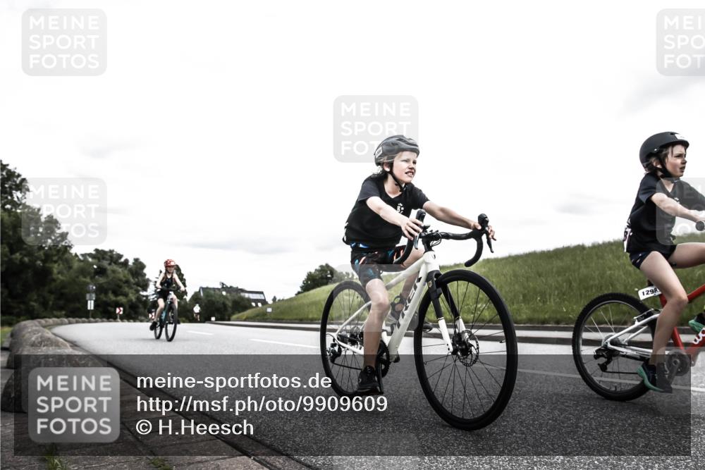 21.06.2026 - 29. Vierlanden-Triathlon H.Heesch http://msf.ph/oto/9909609 21.06.2026 14:59:57 Radfahren 1298, 1308, 1310 meine-sportfotos.de