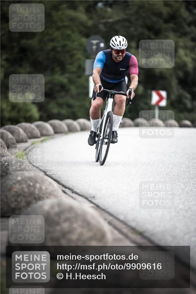 21.06.2026 - 29. Vierlanden-Triathlon H.Heesch http://msf.ph/oto/9909616 21.06.2026 11:55:17 Radfahren 225, 723, 767, 781, 803 meine-sportfotos.de