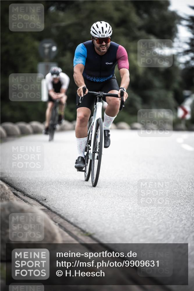 21.06.2026 - 29. Vierlanden-Triathlon H.Heesch http://msf.ph/oto/9909631 21.06.2026 11:55:17 Radfahren 225, 723, 767, 781, 803 meine-sportfotos.de