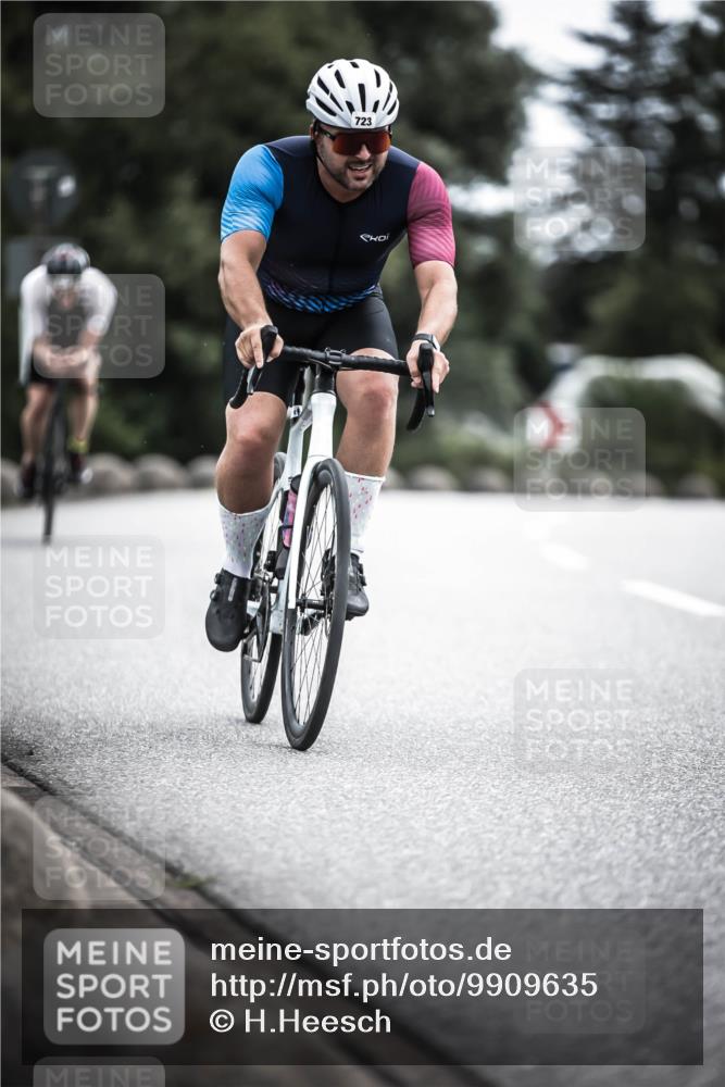 21.06.2026 - 29. Vierlanden-Triathlon H.Heesch http://msf.ph/oto/9909635 21.06.2026 11:55:17 Radfahren 225, 723, 767, 781, 803 meine-sportfotos.de
