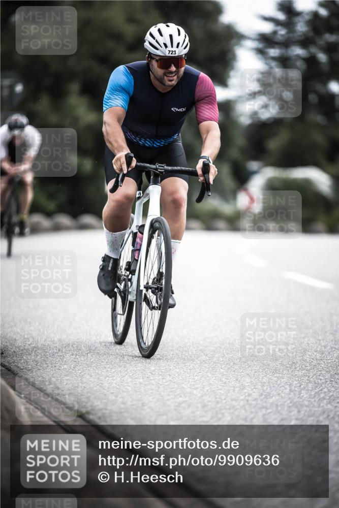 21.06.2026 - 29. Vierlanden-Triathlon H.Heesch http://msf.ph/oto/9909636 21.06.2026 11:55:17 Radfahren 225, 723, 767, 781, 803 meine-sportfotos.de