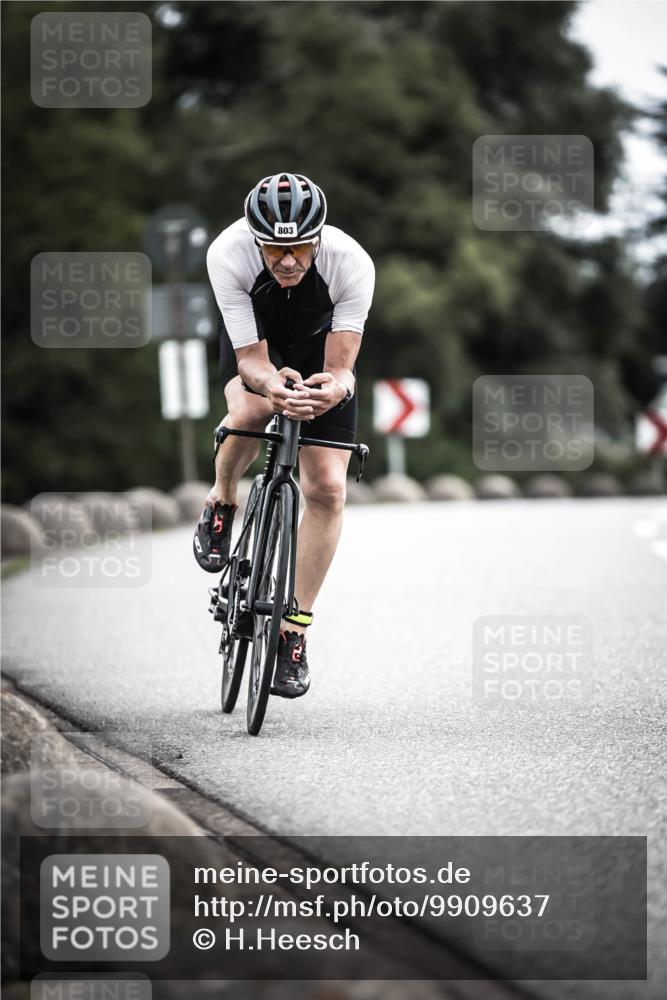 21.06.2026 - 29. Vierlanden-Triathlon H.Heesch http://msf.ph/oto/9909637 21.06.2026 11:55:19 Radfahren 225, 680, 723, 767, 781, 803 meine-sportfotos.de