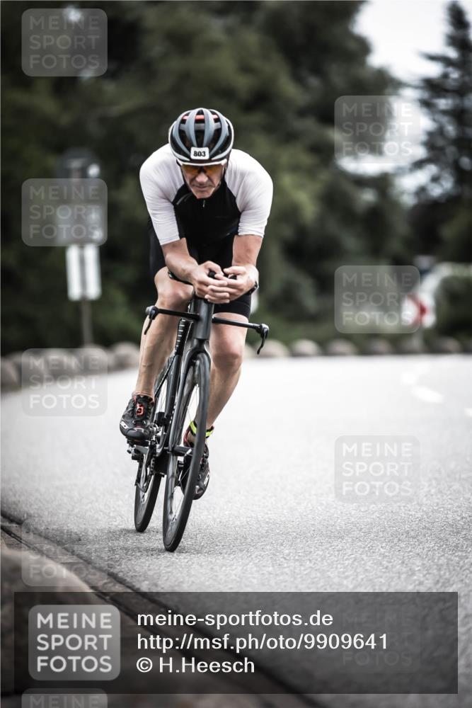 21.06.2026 - 29. Vierlanden-Triathlon H.Heesch http://msf.ph/oto/9909641 21.06.2026 11:55:19 Radfahren 225, 680, 723, 767, 781, 803 meine-sportfotos.de