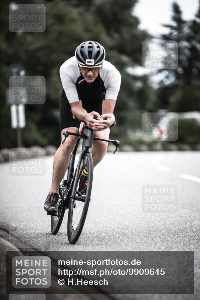 21.06.2026 - 29. Vierlanden-Triathlon H.Heesch http://msf.ph/oto/9909645 21.06.2026 11:55:19 Radfahren 225, 680, 723, 767, 781, 803 meine-sportfotos.de