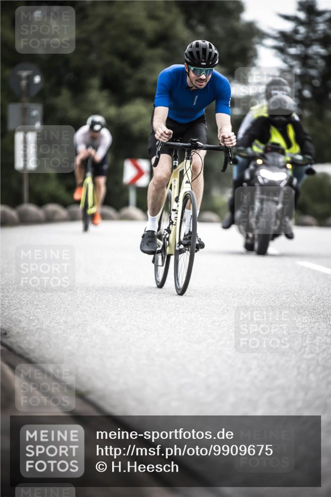 21.06.2026 - 29. Vierlanden-Triathlon H.Heesch http://msf.ph/oto/9909675 21.06.2026 11:55:26 Radfahren 221, 225, 680, 781, 811, 835, 863, 893 meine-sportfotos.de