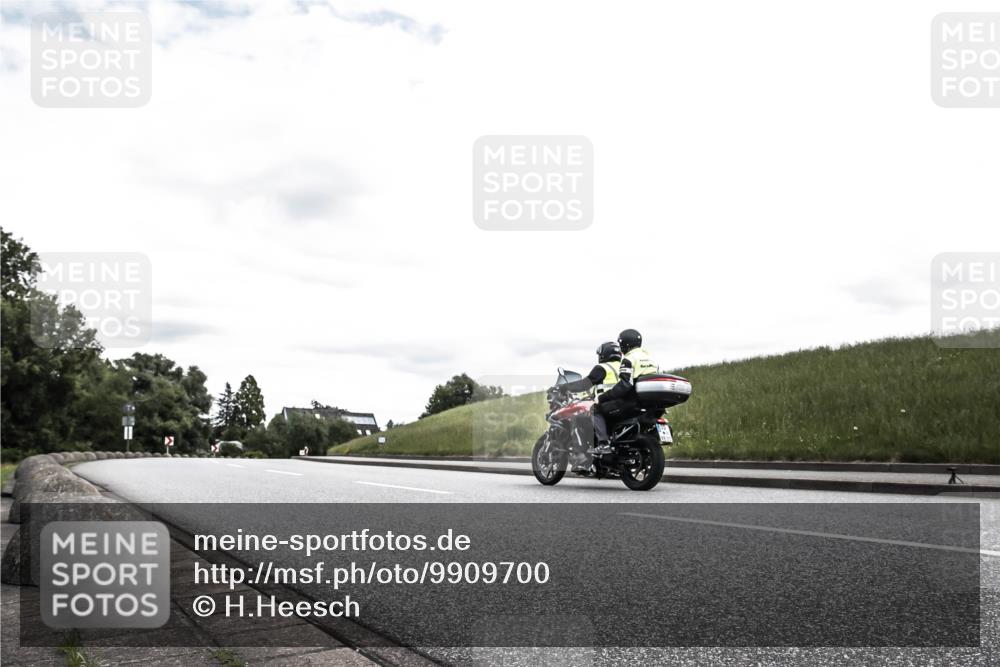 21.06.2026 - 29. Vierlanden-Triathlon H.Heesch http://msf.ph/oto/9909700 21.06.2026 15:03:36 Radfahren  meine-sportfotos.de