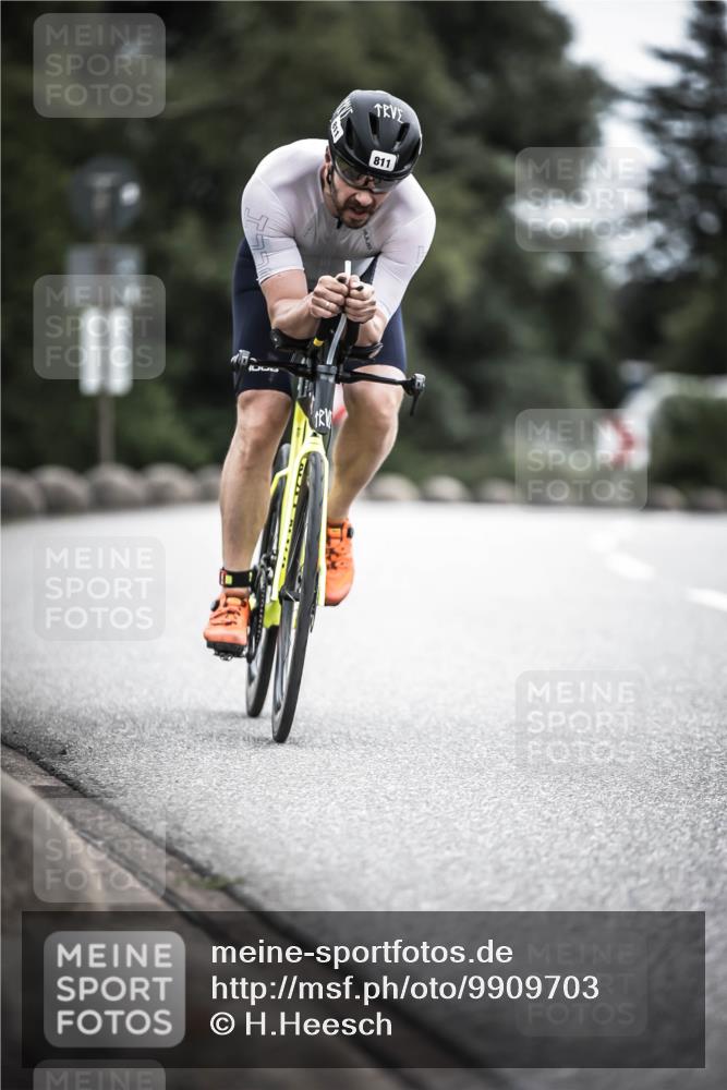21.06.2026 - 29. Vierlanden-Triathlon H.Heesch http://msf.ph/oto/9909703 21.06.2026 11:55:28 Radfahren 221, 225, 680, 781, 811, 835, 863, 893 meine-sportfotos.de