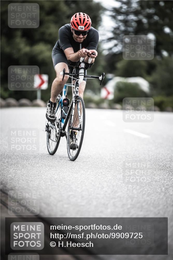 21.06.2026 - 29. Vierlanden-Triathlon H.Heesch http://msf.ph/oto/9909725 21.06.2026 11:55:55 Radfahren 730, 752 meine-sportfotos.de