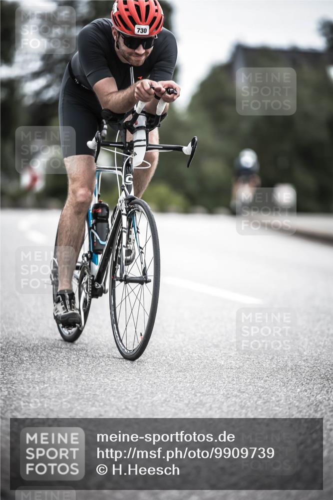 21.06.2026 - 29. Vierlanden-Triathlon H.Heesch http://msf.ph/oto/9909739 21.06.2026 11:55:56 Radfahren 730, 752 meine-sportfotos.de