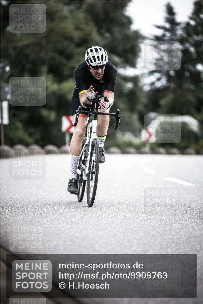 21.06.2026 - 29. Vierlanden-Triathlon H.Heesch http://msf.ph/oto/9909763 21.06.2026 11:56:07 Radfahren 273, 663, 748, 756, 882 meine-sportfotos.de