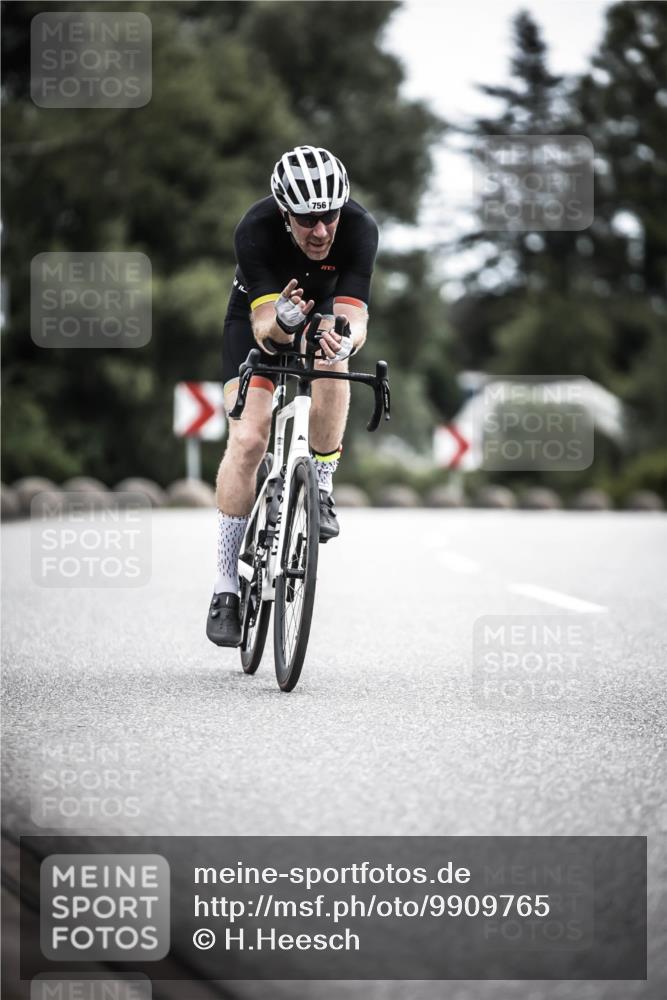21.06.2026 - 29. Vierlanden-Triathlon H.Heesch http://msf.ph/oto/9909765 21.06.2026 11:56:07 Radfahren 273, 663, 748, 756, 882 meine-sportfotos.de