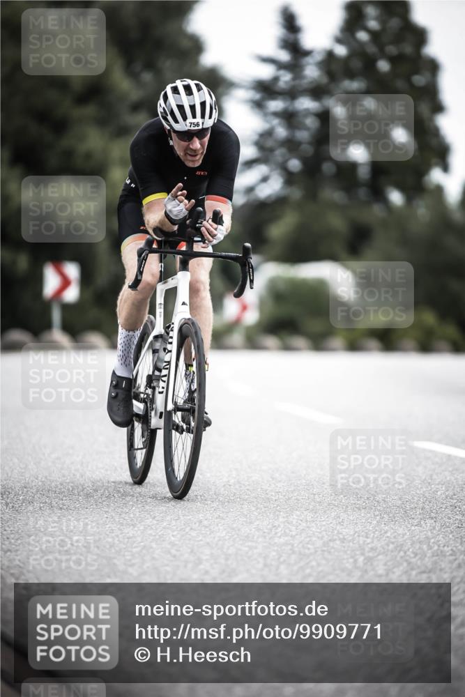 21.06.2026 - 29. Vierlanden-Triathlon H.Heesch http://msf.ph/oto/9909771 21.06.2026 11:56:08 Radfahren 273, 663, 748, 756, 882 meine-sportfotos.de