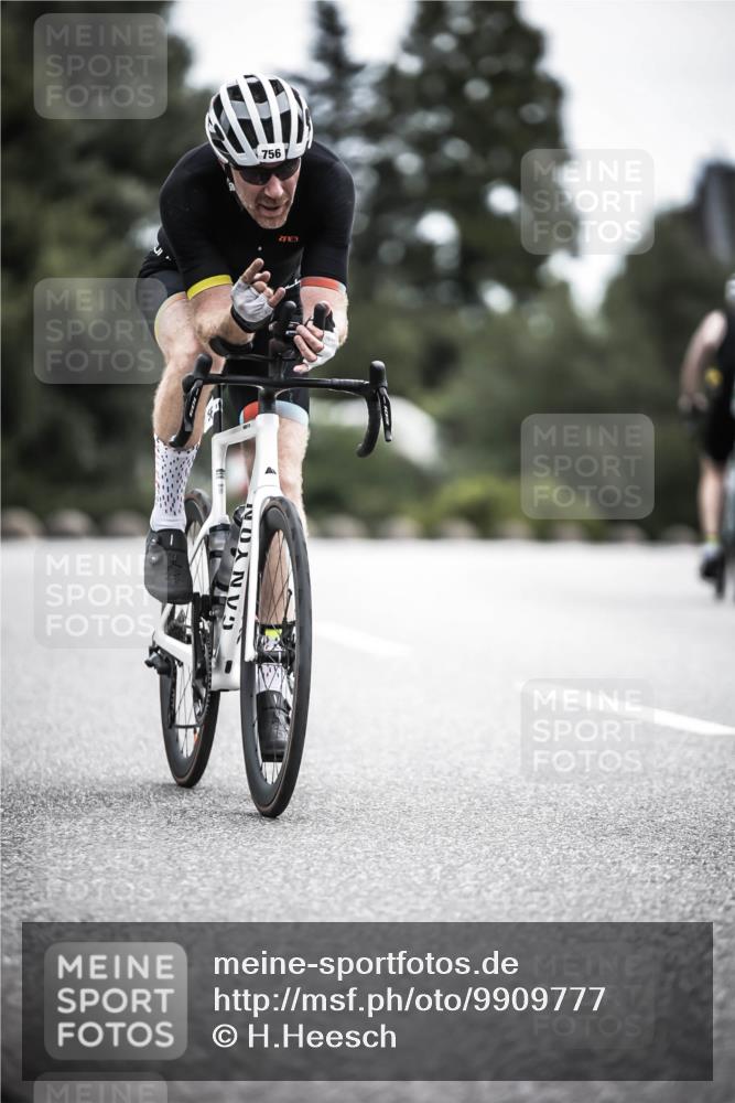 21.06.2026 - 29. Vierlanden-Triathlon H.Heesch http://msf.ph/oto/9909777 21.06.2026 11:56:08 Radfahren 273, 663, 748, 756, 882 meine-sportfotos.de