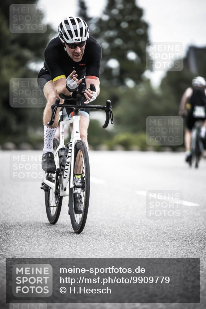 21.06.2026 - 29. Vierlanden-Triathlon H.Heesch http://msf.ph/oto/9909779 21.06.2026 11:56:08 Radfahren 273, 663, 748, 756, 882 meine-sportfotos.de