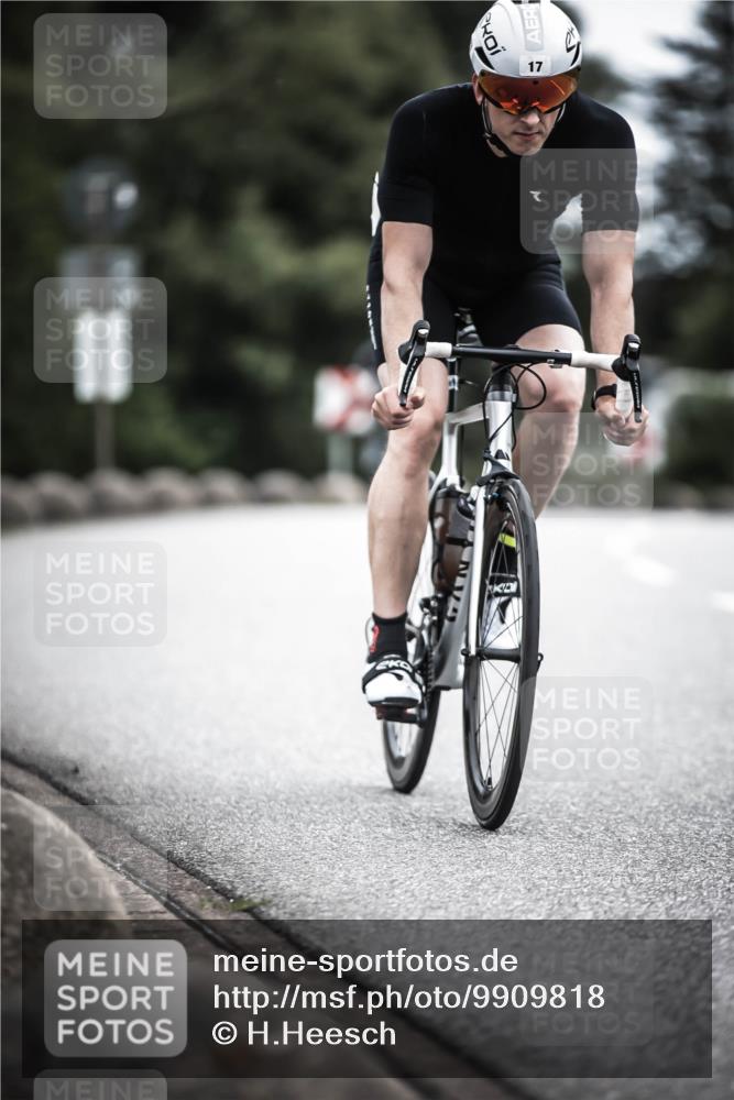 21.06.2026 - 29. Vierlanden-Triathlon H.Heesch http://msf.ph/oto/9909818 21.06.2026 11:56:22 Radfahren 17, 644, 704, 887 meine-sportfotos.de