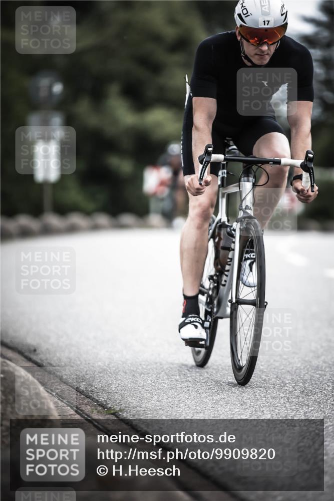 21.06.2026 - 29. Vierlanden-Triathlon H.Heesch http://msf.ph/oto/9909820 21.06.2026 11:56:22 Radfahren 17, 644, 704, 887 meine-sportfotos.de