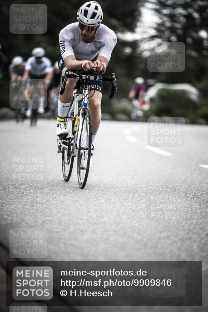 21.06.2026 - 29. Vierlanden-Triathlon H.Heesch http://msf.ph/oto/9909846 21.06.2026 09:29:58 Radfahren 7, 38, 59, 67, 82, 88, 100, 109, 163, 276 meine-sportfotos.de