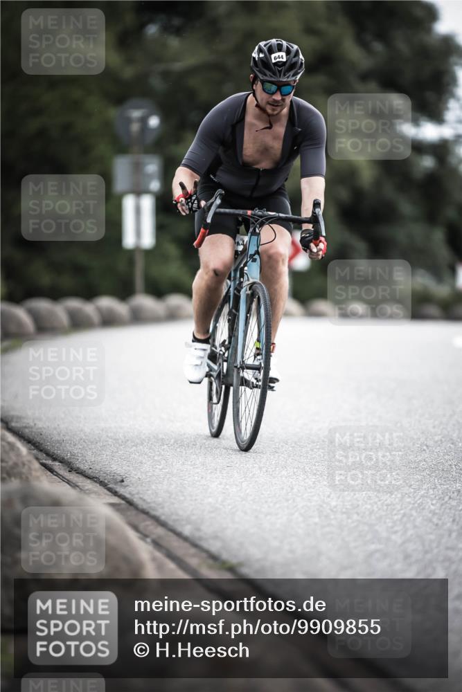 21.06.2026 - 29. Vierlanden-Triathlon H.Heesch http://msf.ph/oto/9909855 21.06.2026 11:56:27 Radfahren 644, 704, 785, 887 meine-sportfotos.de