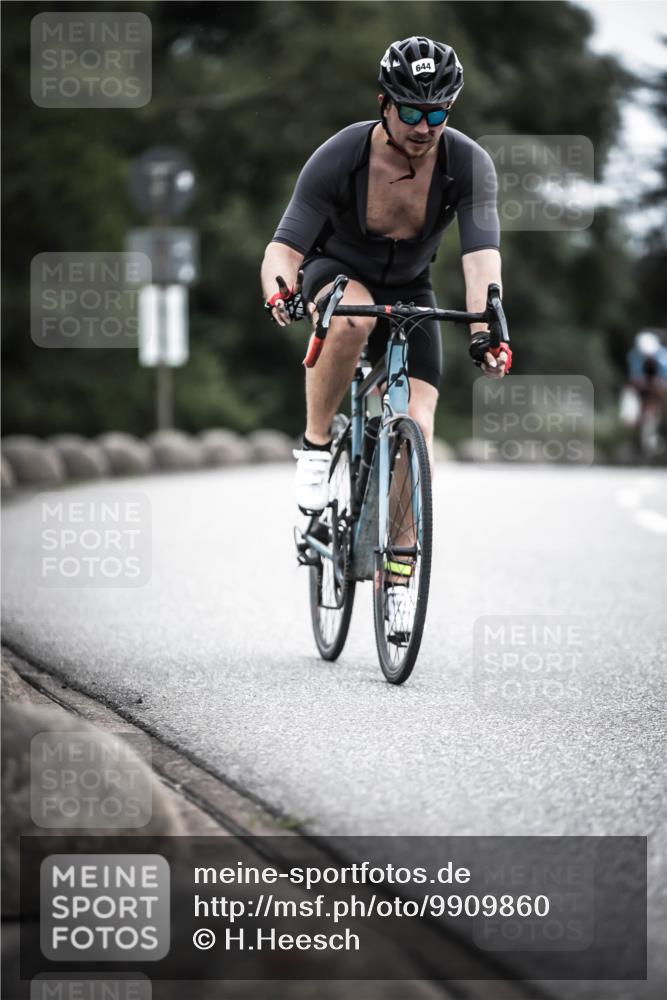 21.06.2026 - 29. Vierlanden-Triathlon H.Heesch http://msf.ph/oto/9909860 21.06.2026 11:56:27 Radfahren 644, 704, 785, 887 meine-sportfotos.de