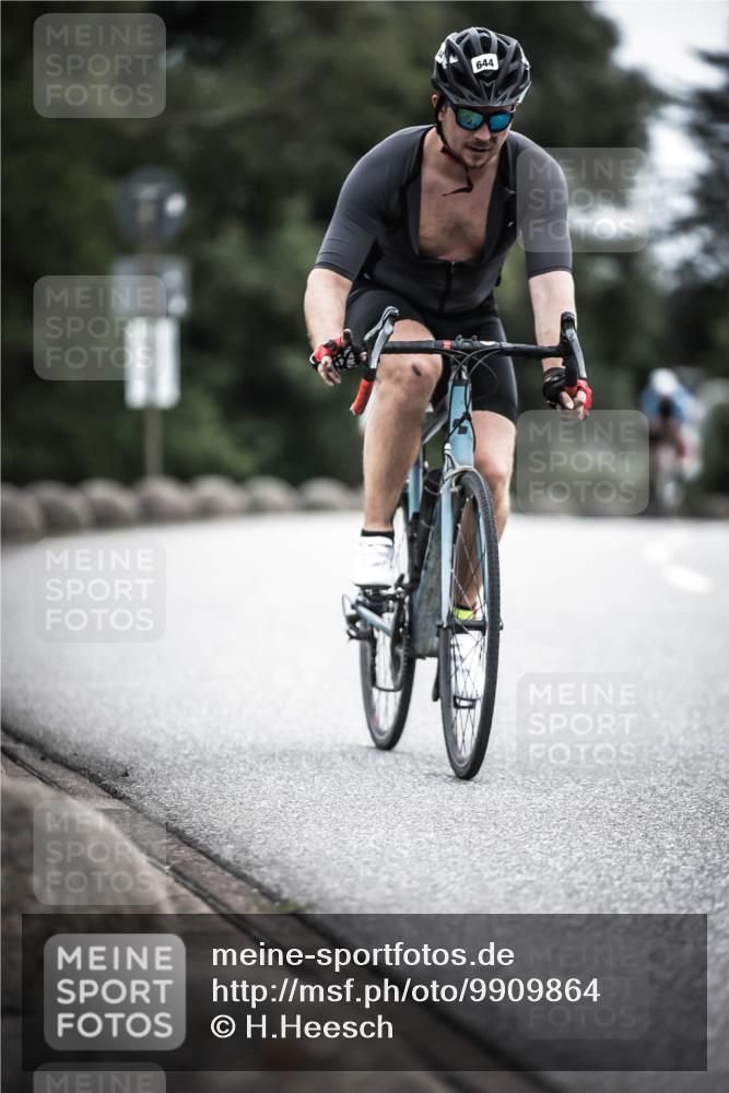 21.06.2026 - 29. Vierlanden-Triathlon H.Heesch http://msf.ph/oto/9909864 21.06.2026 11:56:27 Radfahren 644, 704, 785, 887 meine-sportfotos.de