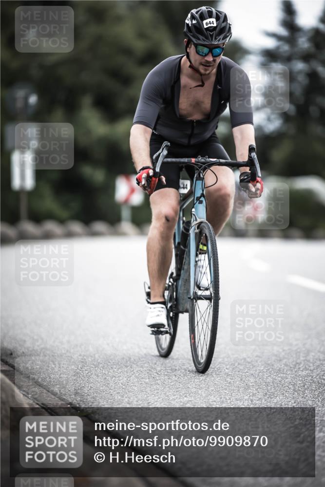 21.06.2026 - 29. Vierlanden-Triathlon H.Heesch http://msf.ph/oto/9909870 21.06.2026 11:56:27 Radfahren 644, 704, 785, 887 meine-sportfotos.de