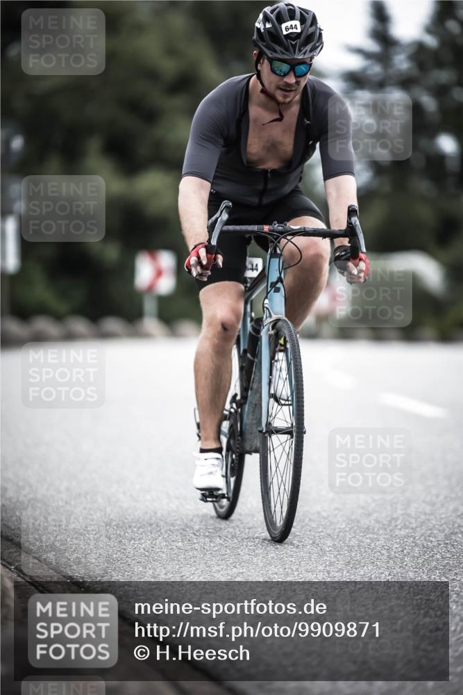 21.06.2026 - 29. Vierlanden-Triathlon H.Heesch http://msf.ph/oto/9909871 21.06.2026 11:56:27 Radfahren 644, 704, 785, 887 meine-sportfotos.de