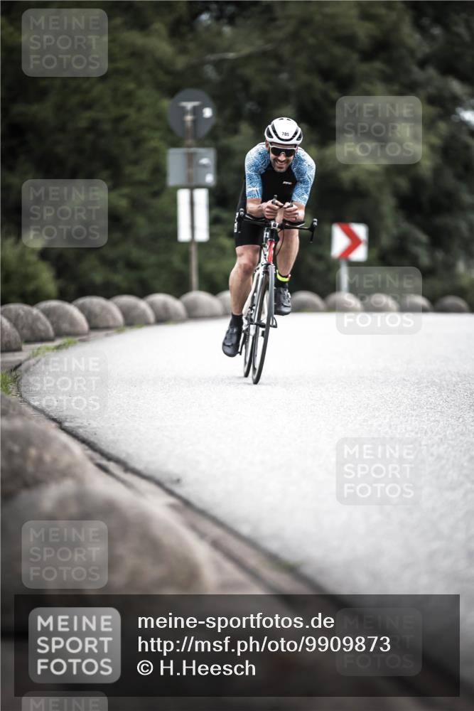21.06.2026 - 29. Vierlanden-Triathlon H.Heesch http://msf.ph/oto/9909873 21.06.2026 11:56:31 Radfahren 644, 776, 785, 897 meine-sportfotos.de