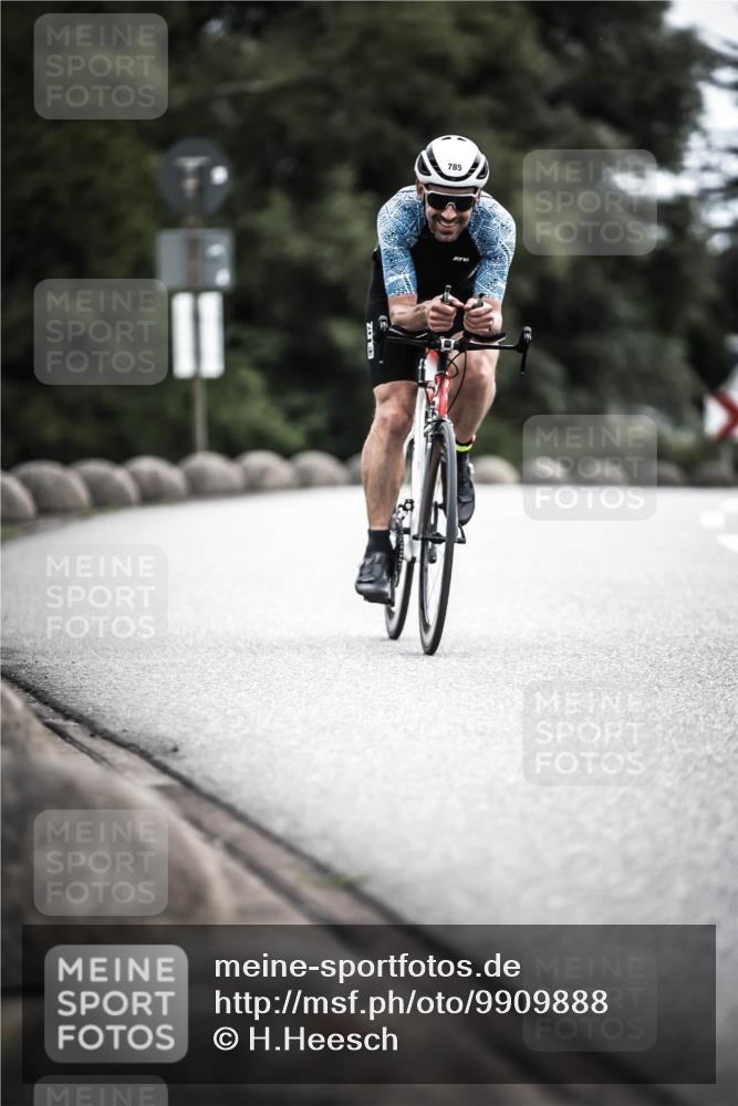 21.06.2026 - 29. Vierlanden-Triathlon H.Heesch http://msf.ph/oto/9909888 21.06.2026 11:56:31 Radfahren 644, 776, 785, 897 meine-sportfotos.de