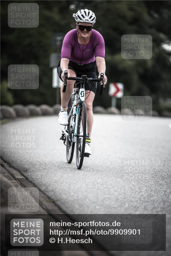 21.06.2026 - 29. Vierlanden-Triathlon H.Heesch http://msf.ph/oto/9909901 21.06.2026 09:30:04 Radfahren 38, 59, 82, 100, 109, 163, 174, 232, 276 meine-sportfotos.de