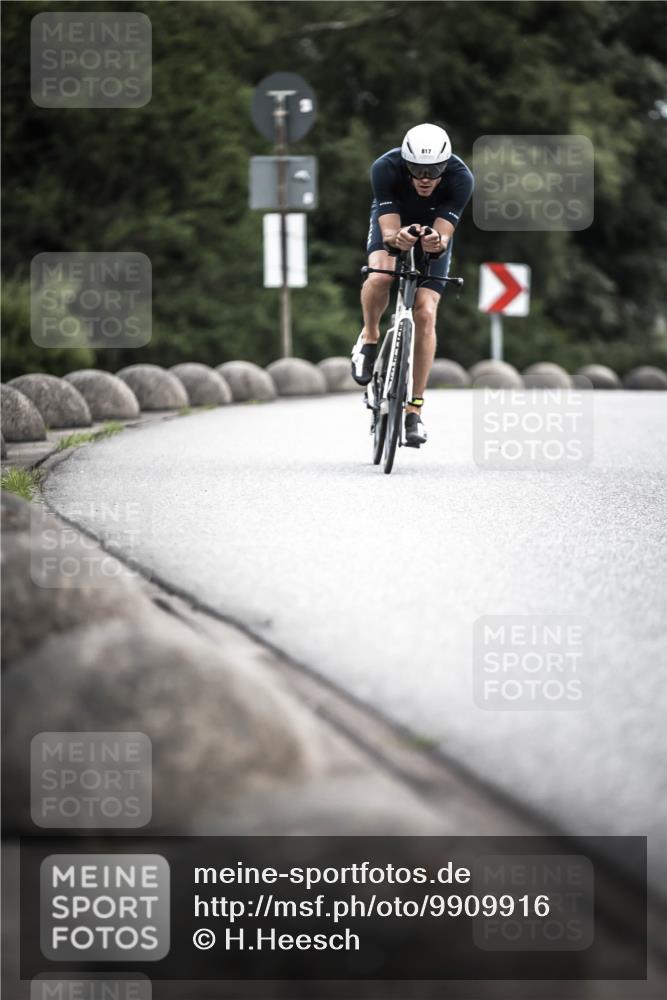 21.06.2026 - 29. Vierlanden-Triathlon H.Heesch http://msf.ph/oto/9909916 21.06.2026 11:56:43 Radfahren 243, 638, 677, 754, 817, 827, 879 meine-sportfotos.de