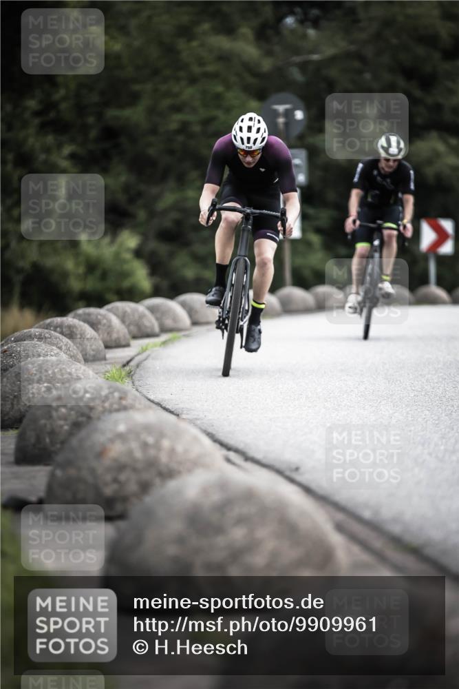 21.06.2026 - 29. Vierlanden-Triathlon H.Heesch http://msf.ph/oto/9909961 21.06.2026 11:56:58 Radfahren 686, 750, 777, 794 meine-sportfotos.de