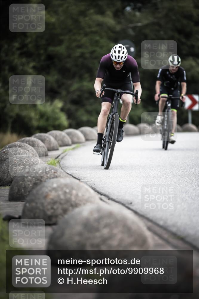 21.06.2026 - 29. Vierlanden-Triathlon H.Heesch http://msf.ph/oto/9909968 21.06.2026 11:56:58 Radfahren 686, 750, 777, 794 meine-sportfotos.de