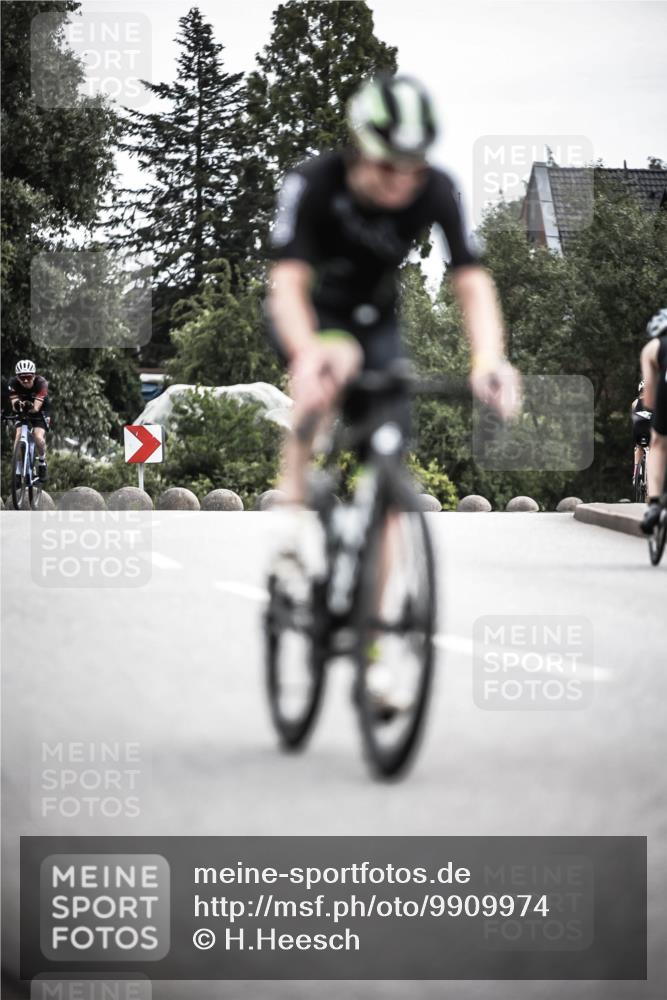 21.06.2026 - 29. Vierlanden-Triathlon H.Heesch http://msf.ph/oto/9909974 21.06.2026 11:57:00 Radfahren 686, 750, 777, 794 meine-sportfotos.de