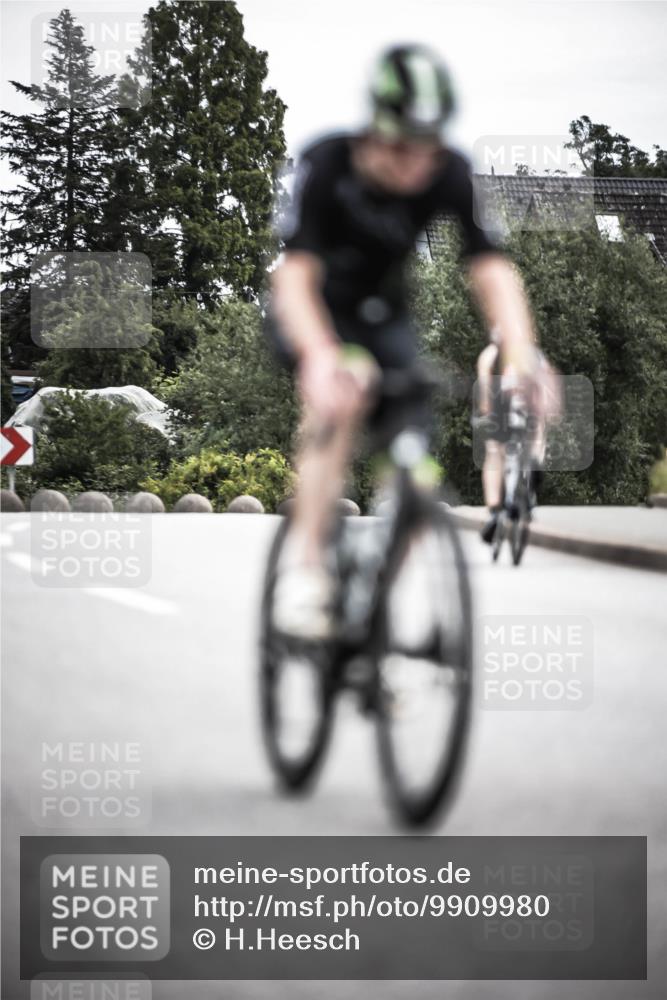 21.06.2026 - 29. Vierlanden-Triathlon H.Heesch http://msf.ph/oto/9909980 21.06.2026 11:57:00 Radfahren 686, 750, 777, 794 meine-sportfotos.de