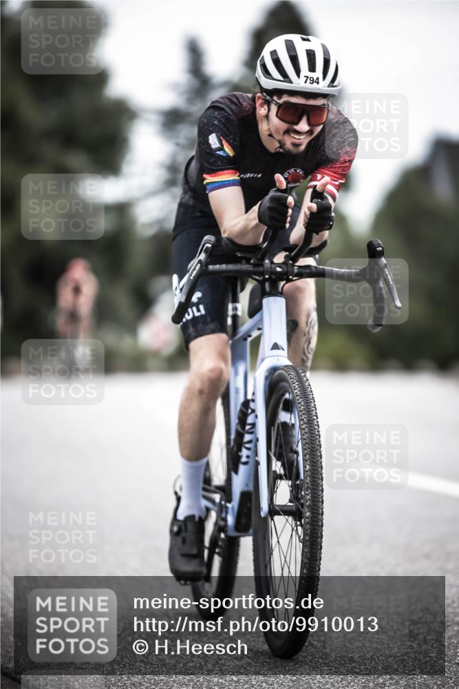 21.06.2026 - 29. Vierlanden-Triathlon H.Heesch http://msf.ph/oto/9910013 21.06.2026 11:57:05 Radfahren 769, 794, 898 meine-sportfotos.de