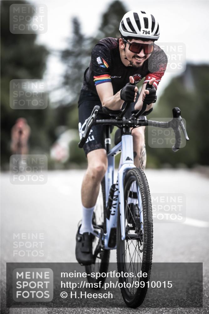 21.06.2026 - 29. Vierlanden-Triathlon H.Heesch http://msf.ph/oto/9910015 21.06.2026 11:57:05 Radfahren 769, 794, 898 meine-sportfotos.de