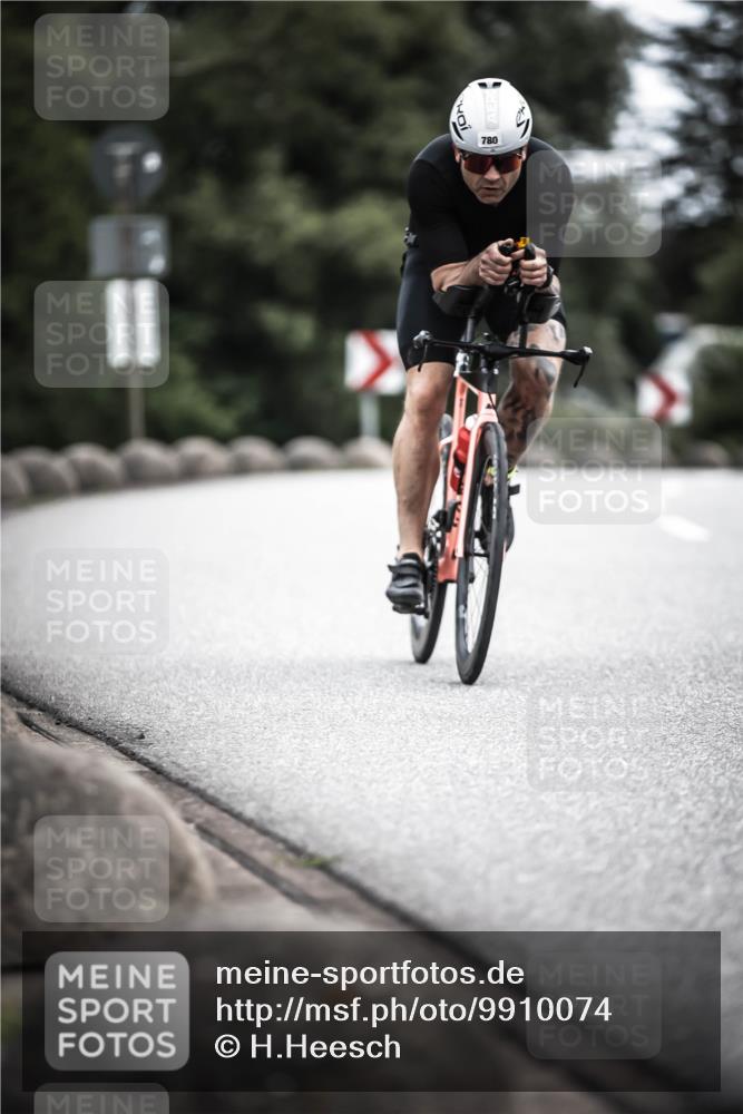 21.06.2026 - 29. Vierlanden-Triathlon H.Heesch http://msf.ph/oto/9910074 21.06.2026 11:57:20 Radfahren 780, 786 meine-sportfotos.de