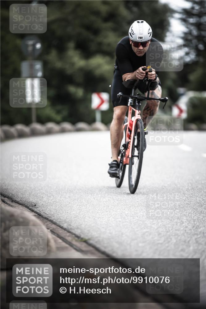21.06.2026 - 29. Vierlanden-Triathlon H.Heesch http://msf.ph/oto/9910076 21.06.2026 11:57:20 Radfahren 780, 786 meine-sportfotos.de