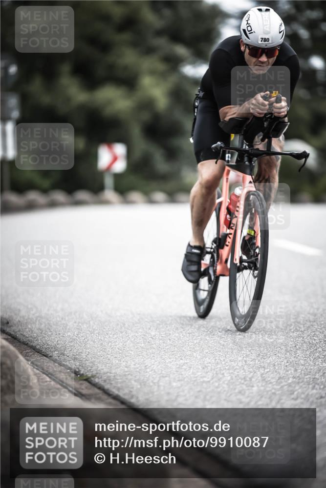 21.06.2026 - 29. Vierlanden-Triathlon H.Heesch http://msf.ph/oto/9910087 21.06.2026 11:57:20 Radfahren 780, 786 meine-sportfotos.de