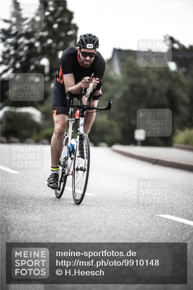 21.06.2026 - 29. Vierlanden-Triathlon H.Heesch http://msf.ph/oto/9910148 21.06.2026 09:30:38 Radfahren 147, 159, 225, 248 meine-sportfotos.de