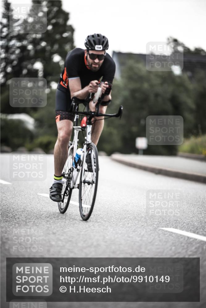 21.06.2026 - 29. Vierlanden-Triathlon H.Heesch http://msf.ph/oto/9910149 21.06.2026 09:30:38 Radfahren 147, 159, 225, 248 meine-sportfotos.de