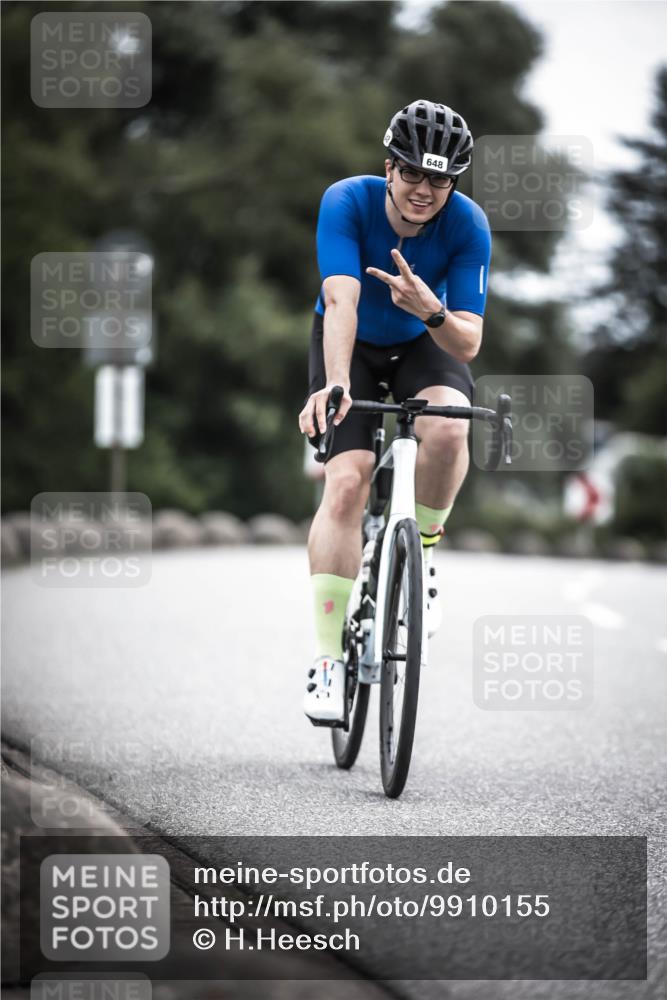 21.06.2026 - 29. Vierlanden-Triathlon H.Heesch http://msf.ph/oto/9910155 21.06.2026 11:57:36 Radfahren 635, 648 meine-sportfotos.de