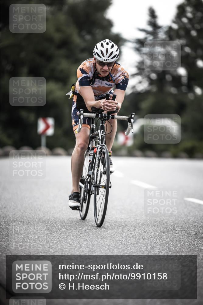 21.06.2026 - 29. Vierlanden-Triathlon H.Heesch http://msf.ph/oto/9910158 21.06.2026 09:30:41 Radfahren 147, 159, 248 meine-sportfotos.de