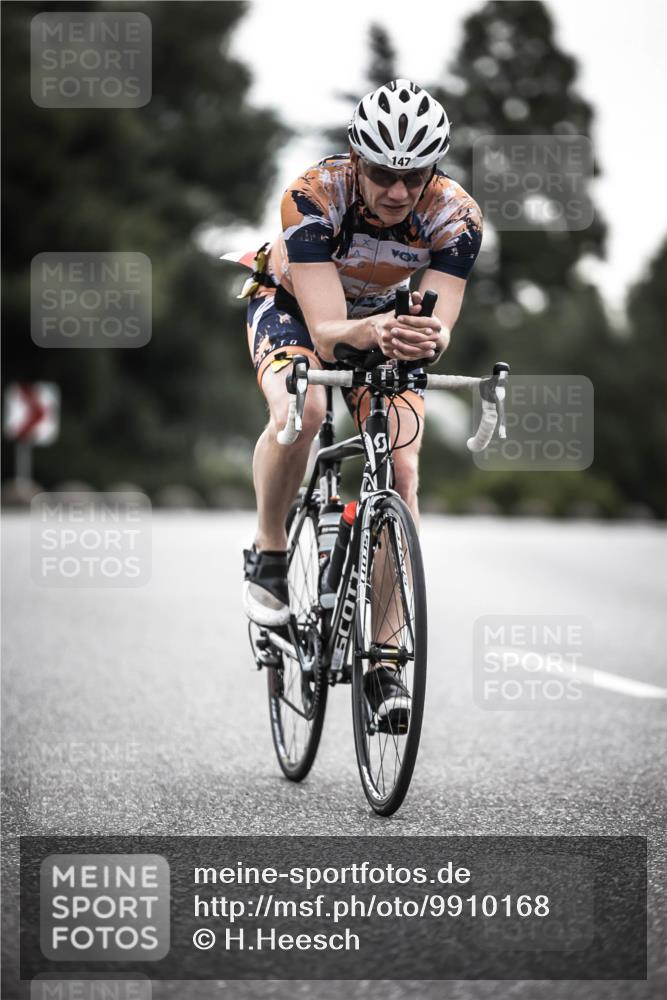 21.06.2026 - 29. Vierlanden-Triathlon H.Heesch http://msf.ph/oto/9910168 21.06.2026 09:30:41 Radfahren 147, 159, 248 meine-sportfotos.de
