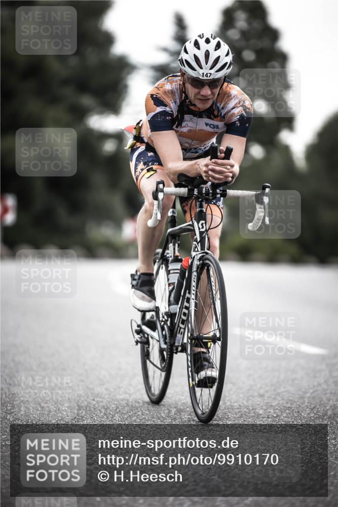 21.06.2026 - 29. Vierlanden-Triathlon H.Heesch http://msf.ph/oto/9910170 21.06.2026 09:30:41 Radfahren 147, 159, 248 meine-sportfotos.de