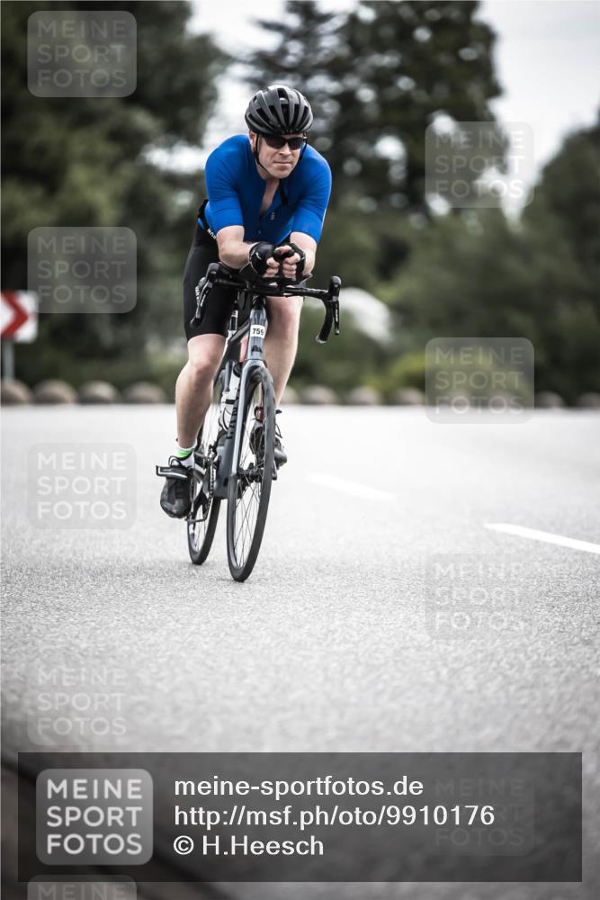 21.06.2026 - 29. Vierlanden-Triathlon H.Heesch http://msf.ph/oto/9910176 21.06.2026 11:57:50 Radfahren 759, 804 meine-sportfotos.de