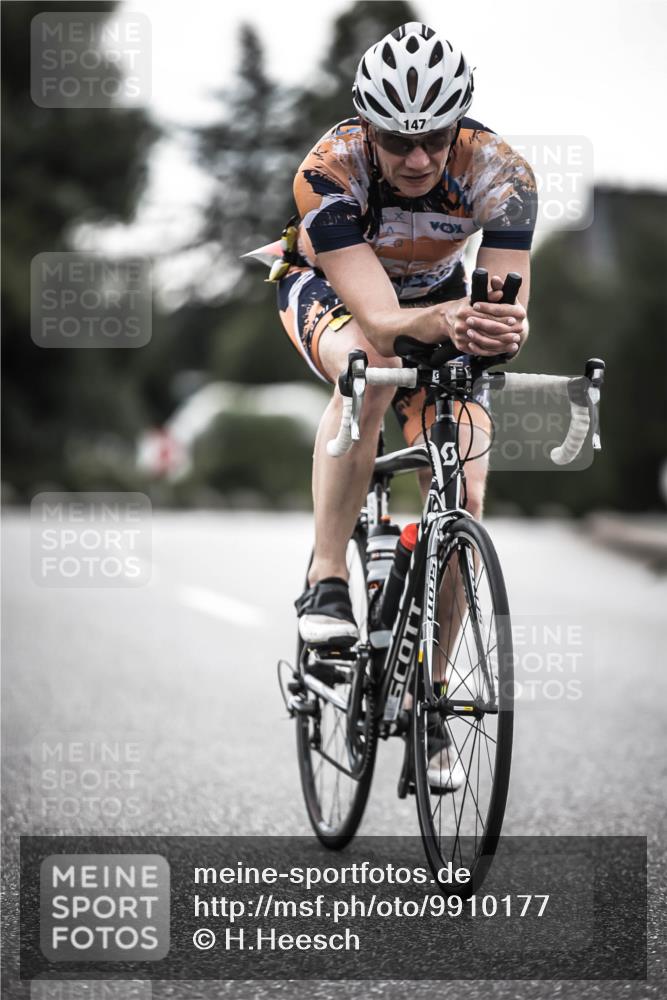 21.06.2026 - 29. Vierlanden-Triathlon H.Heesch http://msf.ph/oto/9910177 21.06.2026 09:30:42 Radfahren 147, 159, 248 meine-sportfotos.de