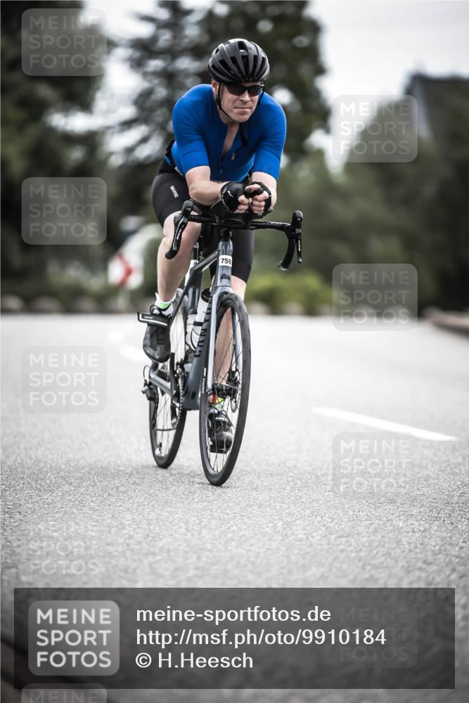 21.06.2026 - 29. Vierlanden-Triathlon H.Heesch http://msf.ph/oto/9910184 21.06.2026 11:57:50 Radfahren 759, 804 meine-sportfotos.de